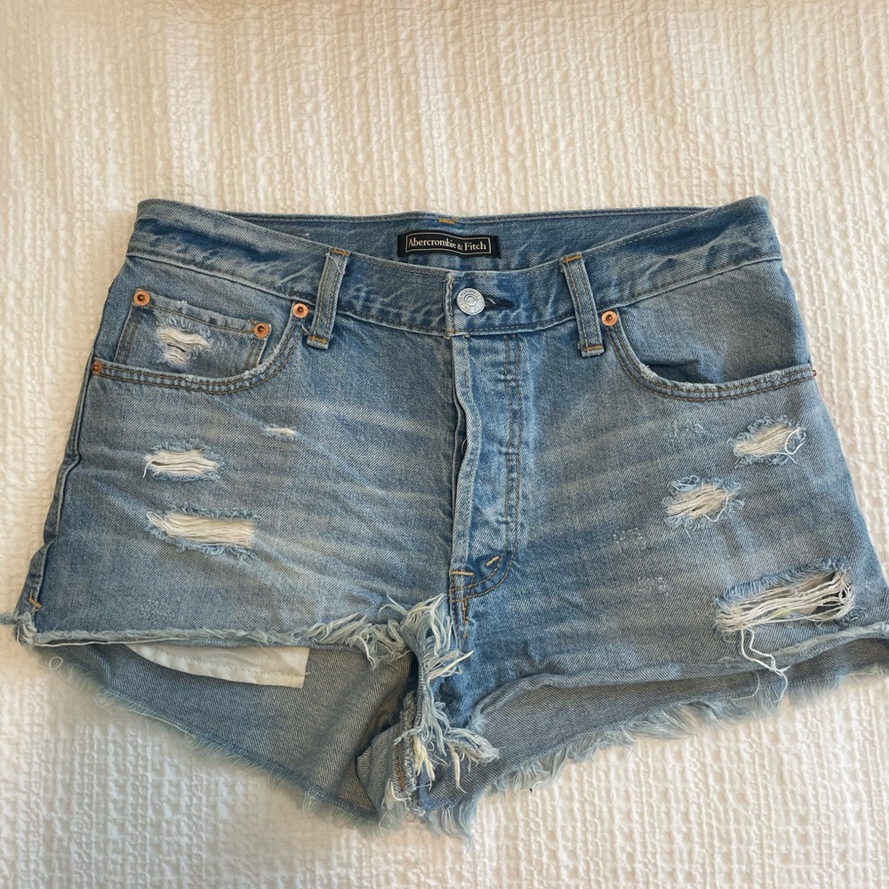 Abercrombie & Fitch Size 26 distressed jean shorts